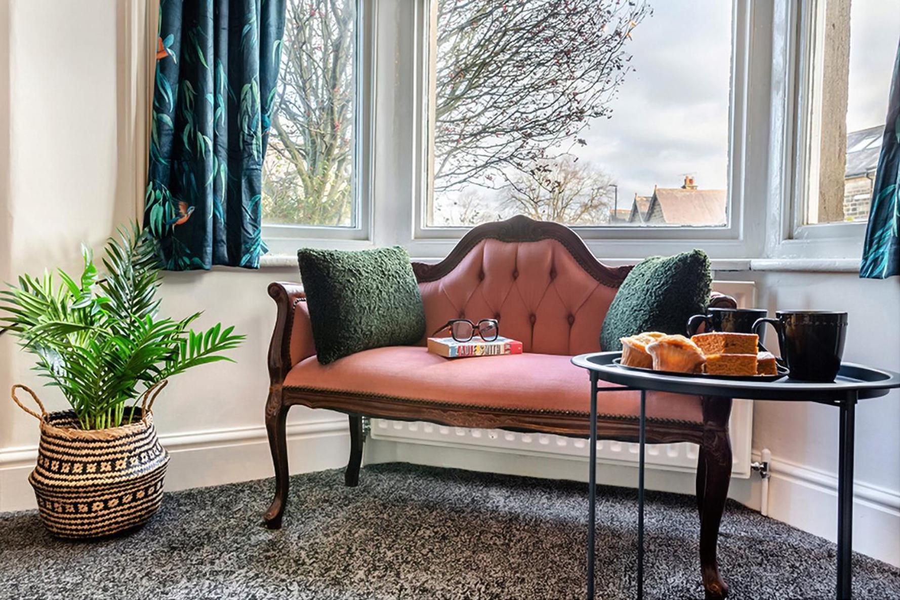 Apartamento The Harrogate House - 4 Bed Townhouse Exterior foto